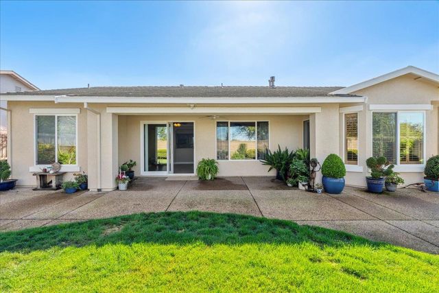 2360 Rubicon Ln, Lincoln, CA 95648