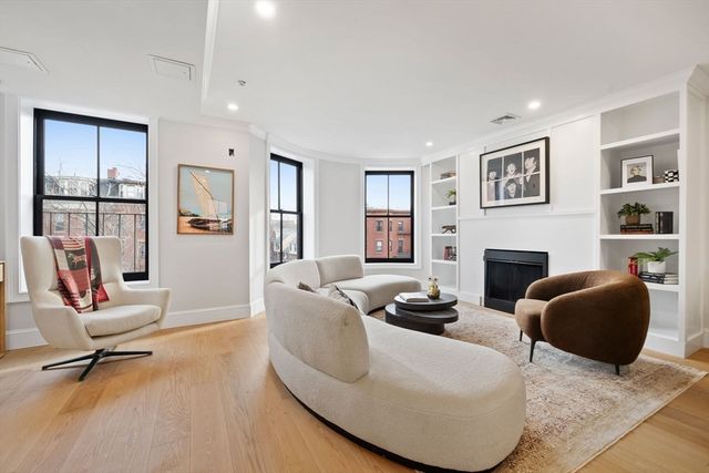 667 Tremont PH, Boston, MA 02118