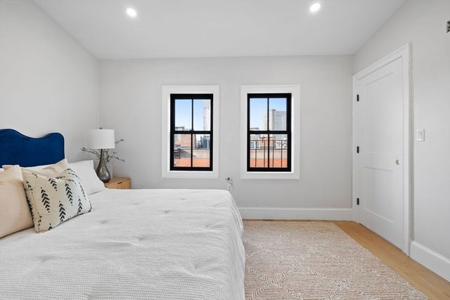 667 Tremont PH, Boston, MA 02118