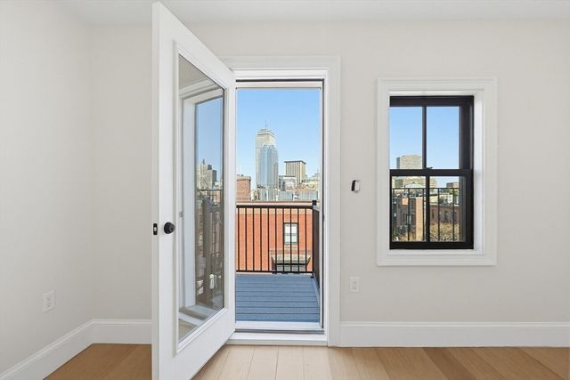 667 Tremont PH, Boston, MA 02118