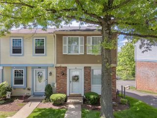 36 Shadow Drive, Whitehall, PA 15227