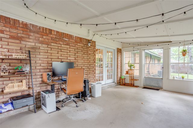 6909 Chickering Road, Fort Worth, TX 76116