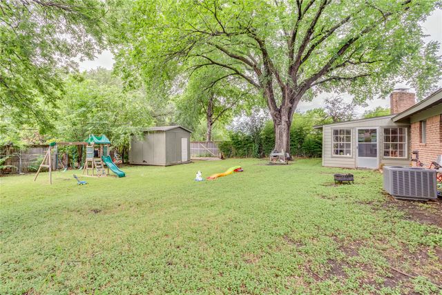 6909 Chickering Road, Fort Worth, TX 76116