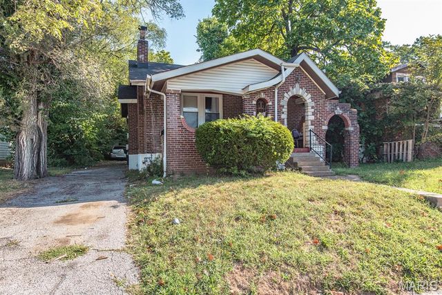 6303 Dardanella Avenue, Pine Lawn, MO 63121