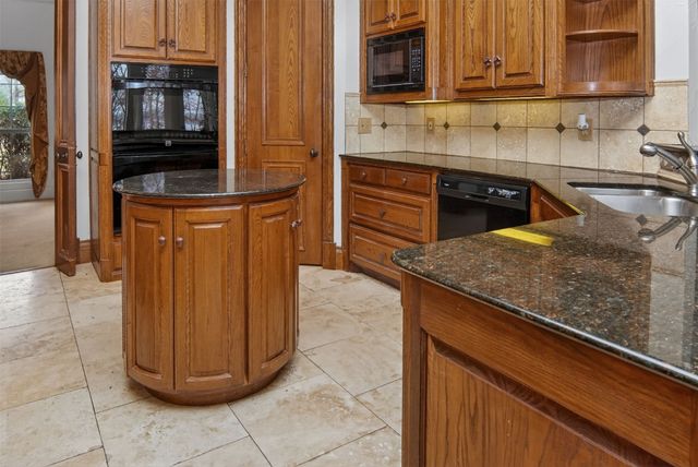 643 PR 5937, Emory, TX 75440