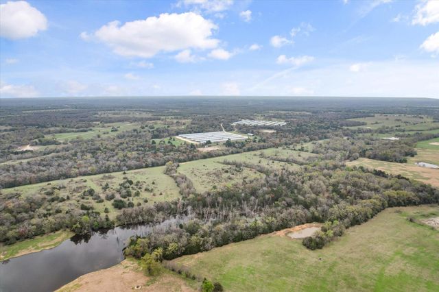 230. FCR 141, Streetman, TX 75859