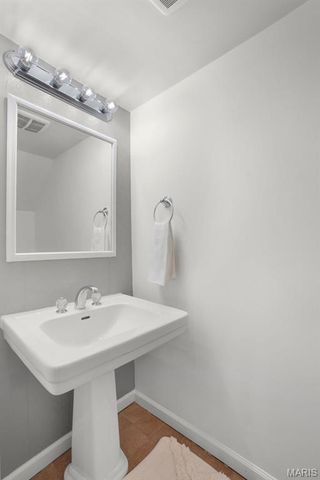 923 Withnell Avenue, St Louis, MO 63118