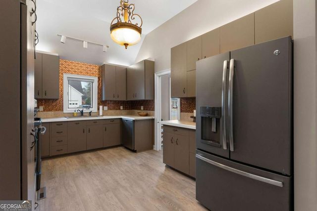 15 Saddlebrook Drive SE, Rome, GA 30161