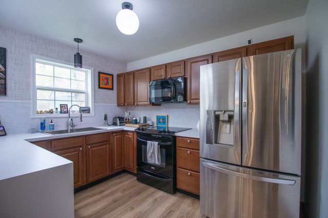 110 W NORMAL Street, Edinboro, PA 16412