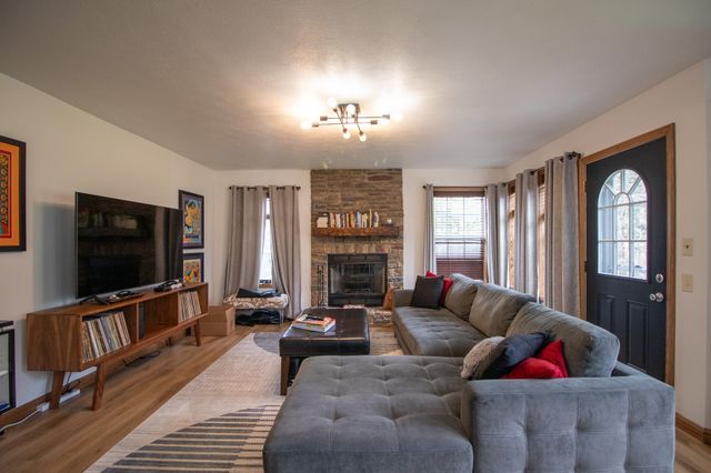 110 W NORMAL Street, Edinboro, PA 16412