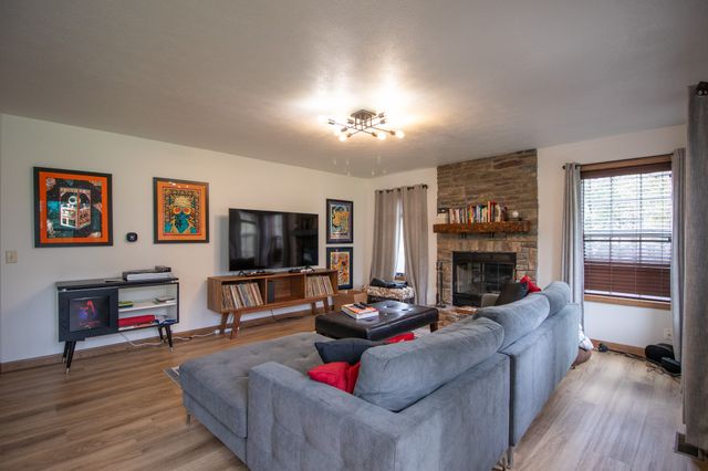 110 W NORMAL Street, Edinboro, PA 16412