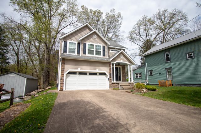110 W NORMAL Street, Edinboro, PA 16412