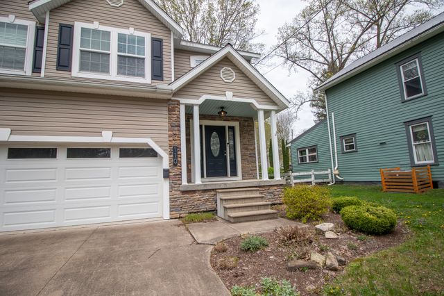110 W NORMAL Street, Edinboro, PA 16412