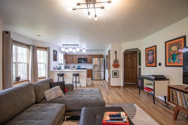 110 W NORMAL Street, Edinboro, PA 16412