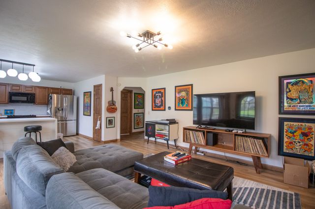 110 W NORMAL Street, Edinboro, PA 16412