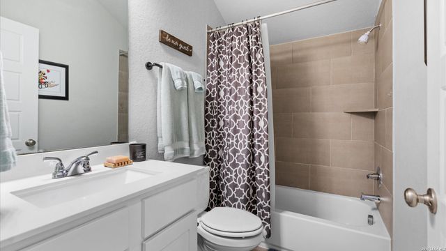 6501 Crockett Cv, Schertz, TX 78108