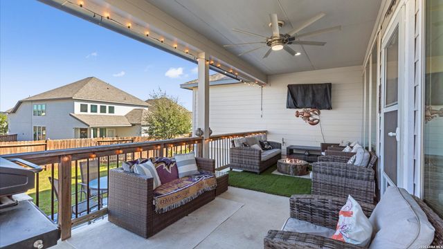 6501 Crockett Cv, Schertz, TX 78108