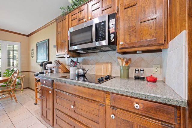 1502 Surry Place Drive, Cleburne, TX 76033