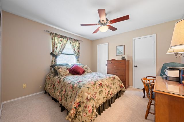 1502 Surry Place Drive, Cleburne, TX 76033