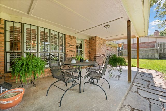 1502 Surry Place Drive, Cleburne, TX 76033