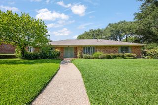 1502 Surry Place Drive, Cleburne, TX 76033