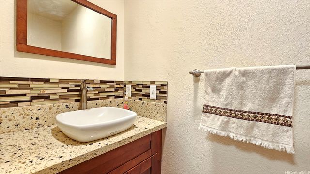 98-167 Aiea Kai Way, Aiea, HI 96701