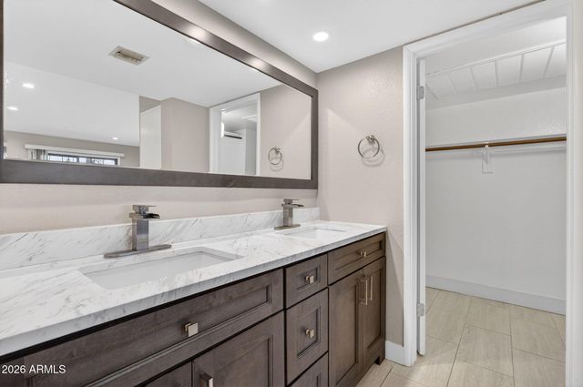 7557 N DREAMY DRAW Drive 264, Phoenix, AZ 85020