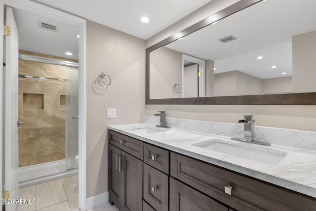 7557 N DREAMY DRAW Drive 264, Phoenix, AZ 85020