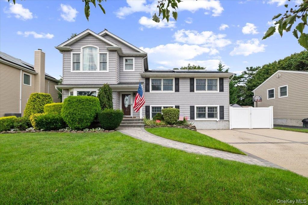 84 Cedar Drive, Farmingdale, NY 11735 — exterior