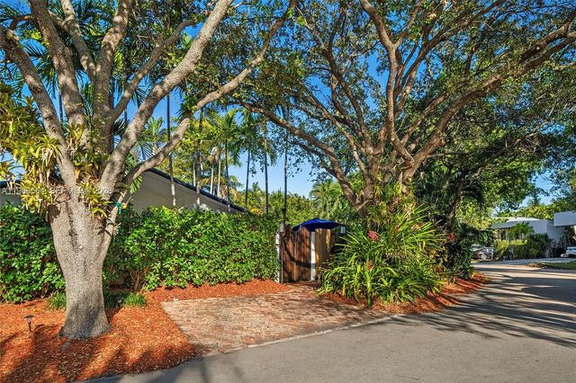 269 Cranwood Drive, Key Biscayne, FL 33149