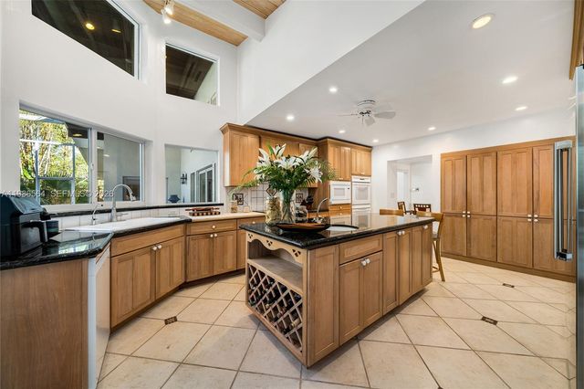 269 Cranwood Drive, Key Biscayne, FL 33149