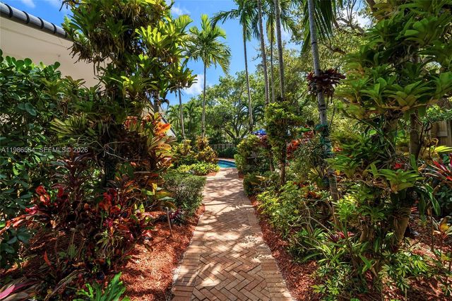 269 Cranwood Drive, Key Biscayne, FL 33149