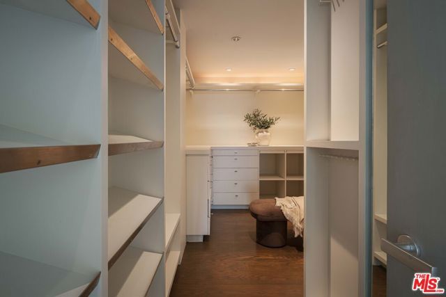8540 Hedges Way, Los Angeles, CA 90069
