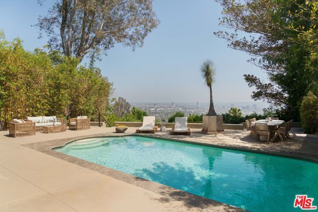 8540 Hedges Way, Los Angeles, CA 90069