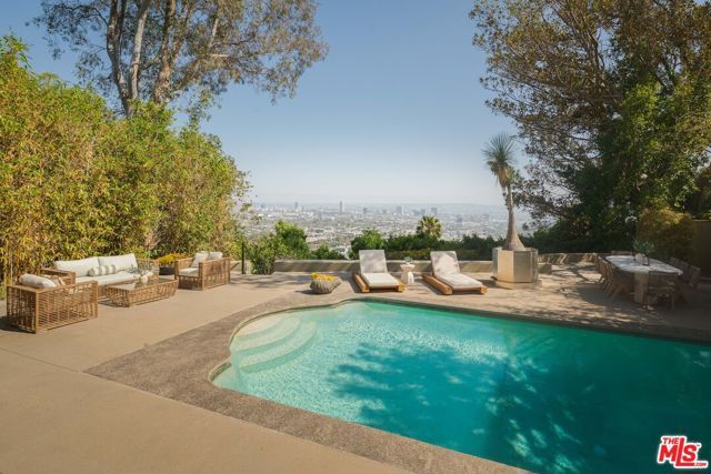 8540 Hedges Way, Los Angeles, CA 90069