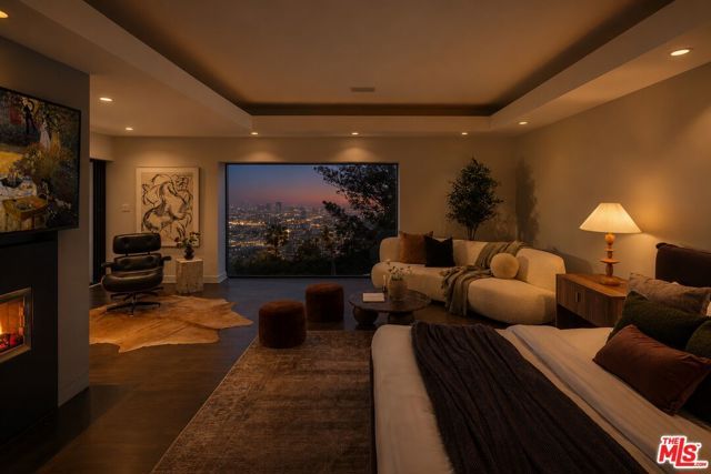 8540 Hedges Way, Los Angeles, CA 90069