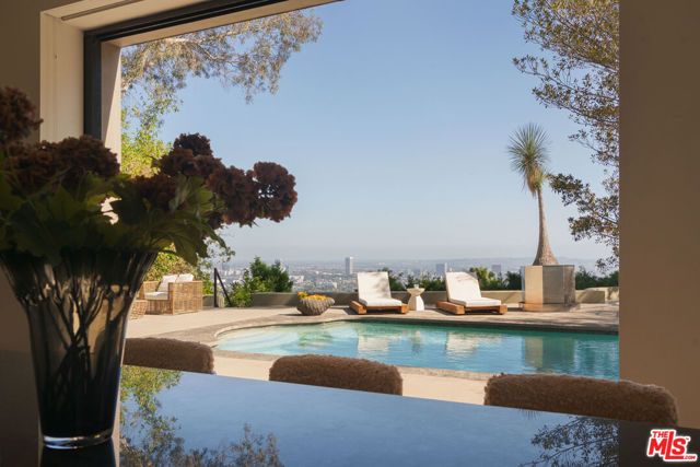 8540 Hedges Way, Los Angeles, CA 90069
