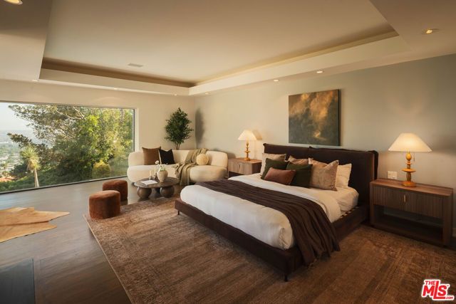 8540 Hedges Way, Los Angeles, CA 90069