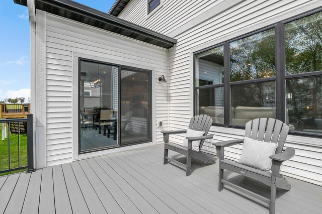 107 Maple Terrace, Waconia, MN 55387