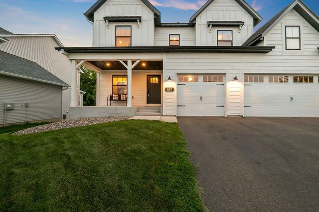 107 Maple Terrace, Waconia, MN 55387