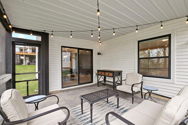 107 Maple Terrace, Waconia, MN 55387