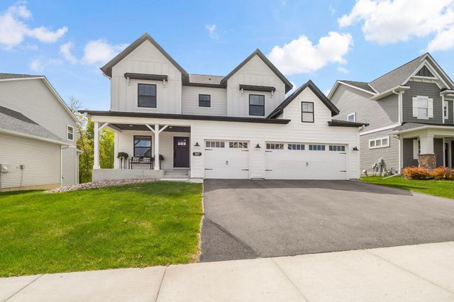 107 Maple Terrace, Waconia, MN 55387