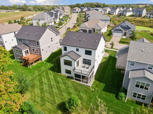 107 Maple Terrace, Waconia, MN 55387