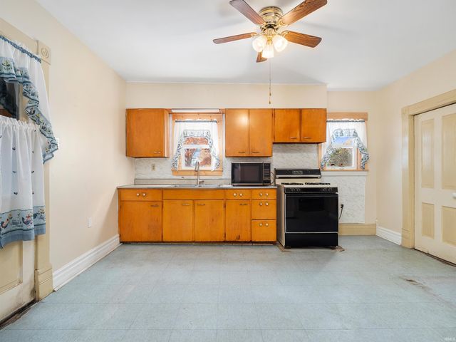 1914 Guilford Street, Huntington, IN 46750