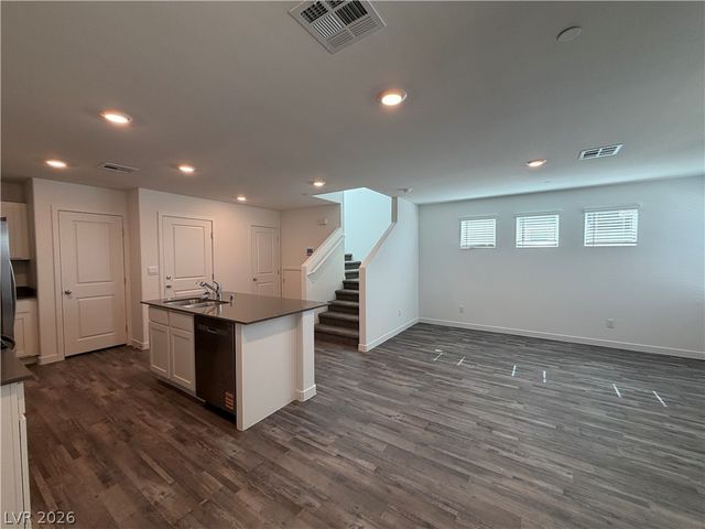 925 Violet Heron Street, Henderson, NV 89011