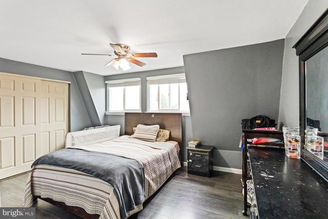 1043 FOSTER ST, Philadelphia, PA 19116