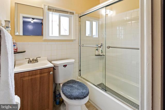 1043 FOSTER ST, Philadelphia, PA 19116