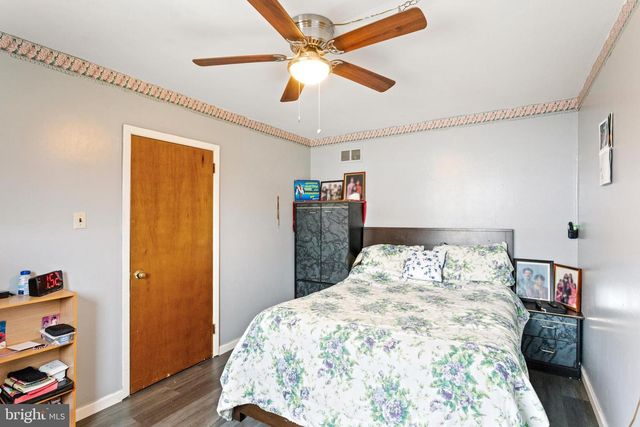 1043 FOSTER ST, Philadelphia, PA 19116