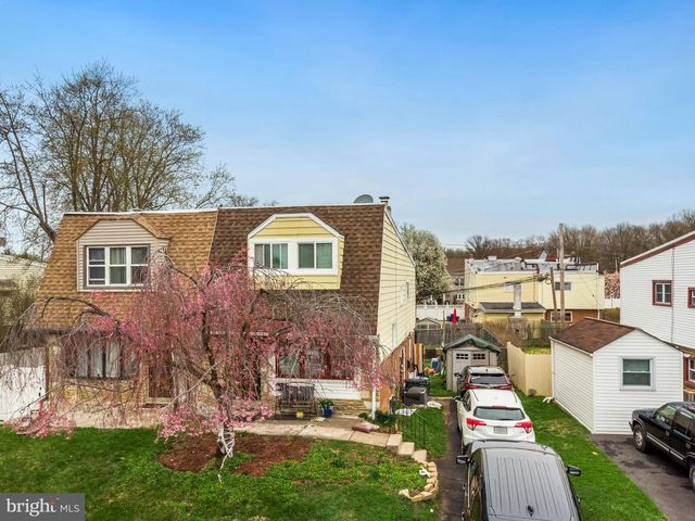 1043 FOSTER ST, Philadelphia, PA 19116