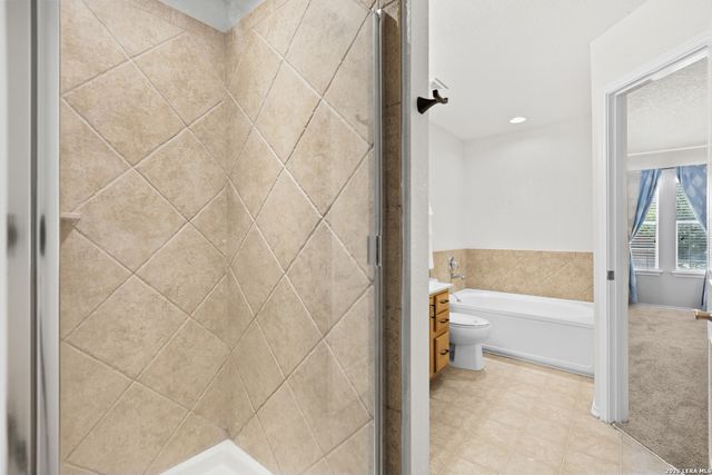 5747 COLUMBIA DR, Cibolo, TX 78108